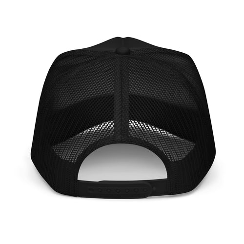 DCHÉ Trucker Hat side profile — adjustable snapback streetwear cap